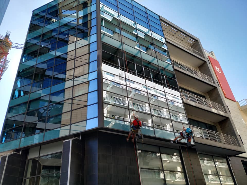 rope access facade cleaning